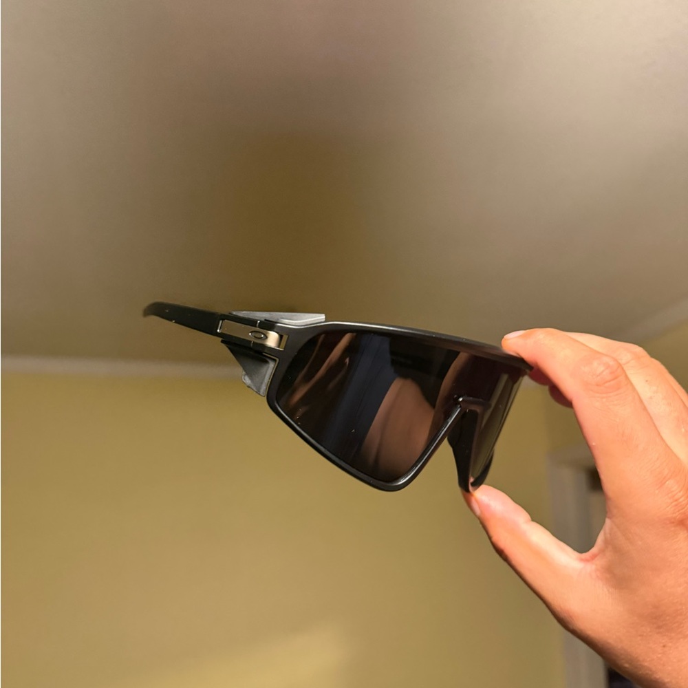 Men's Black Wraparound Sunglasses - Polarized Lens Oakleys Oakley